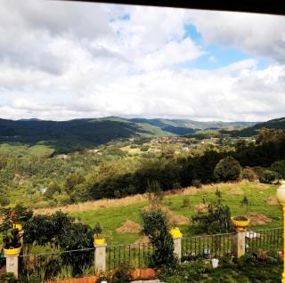 Spacious House with Mountain View in Carboeiro de Francia - 4
