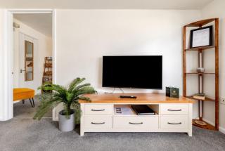 Cozy & Self Contained Garden Bungalow - Salisbury - 5