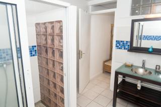 Appartement moderne à Fort-de-France, terrasse équipée, 50 m². - 1