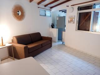 Appartement charmant à Le Gosier de 70 m² avec terrasse et jardin - 4