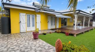 Maison Baie-Mahault avec jardin et terrasse - 3