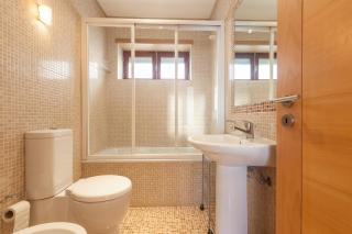 Comfortable House in Moledo with Sea View and Parking - 1
