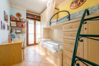 Chic Apartment in Barletta - Sunny Terrace - 8