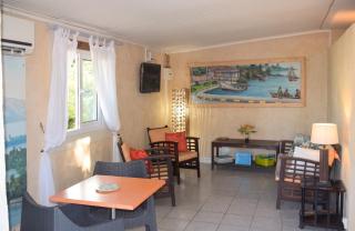 Maison charmante à Petit-Bourg - 50 m² avec vue sur jardin - 1