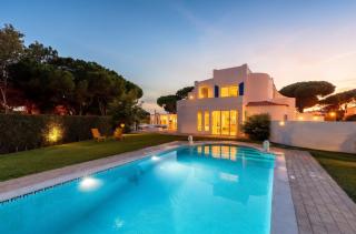 Elegant villa with private pool in Quarteira - 9