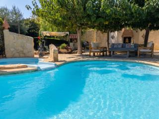 Spacious Villa in Alforja with Private Pool, Mountain View - 9