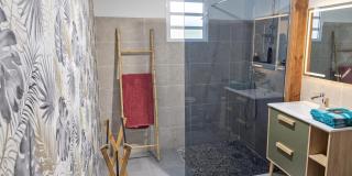 Appartement lumineux avec piscine à Le Moule, 70 m² - 8