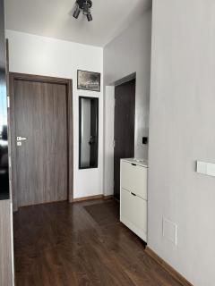 Iris - Modern Luxury Apartment with Elegant Design - 5