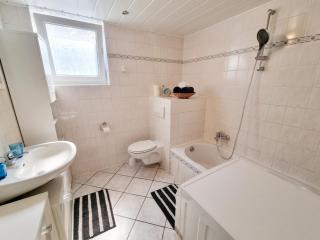 Cosy Apartment in Groß-Rohrheim - 87 m² - Sunny Terrace - 2