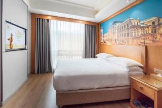 Vienna International Liangjiang Xingfu Square - 8
