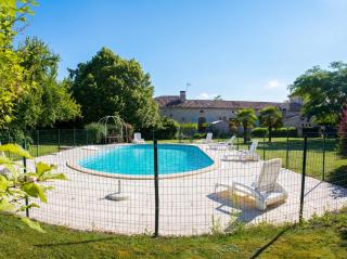 Maison spacieuse à Thénac avec piscine privée - 1