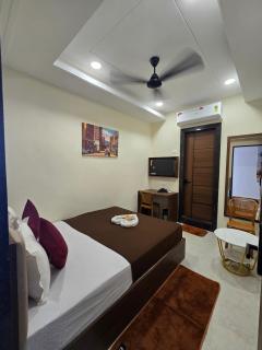 Hotel Raj Residency - 8