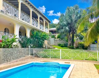 Spacieuse villa à Deshaies avec piscine privée - 0