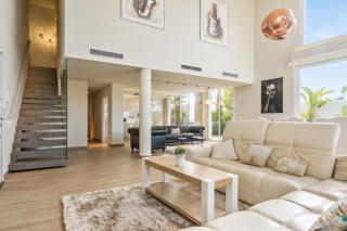 Luxury Villa San Fulgencio + Pool - 2