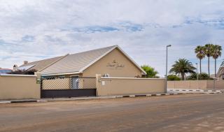 Desert Jackal Guesthouse - 9