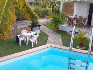 Maison chaleureuse à Le Moule avec piscine partagée - 3