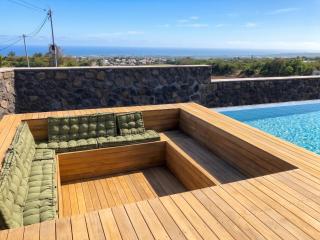 Villa spacieuse avec piscine à Saint-Pierre - 1