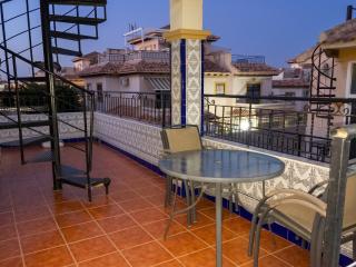 Comfortable apartment in Orihuela, 56 sq. m with shared pool. - 8