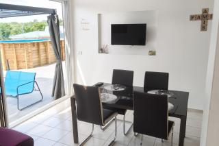 Appartement Moderne à Sainte-Anne avec Piscine Partagée / 80 m² - 7