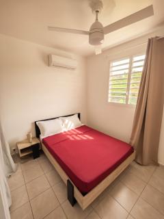 Appartement Moderne à Sainte-Anne avec Piscine Partagée / 80 m² - 8