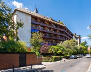 Quiet Studio in Madrid - 35 m² with Shared Pool - 2