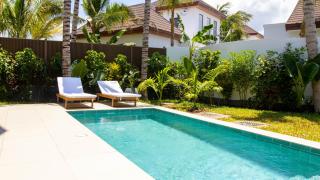 Villa Raha Luxury 2BR Chalet with Pool in Paje - 2