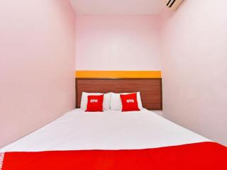OYO 575 Hotel DNS - 6