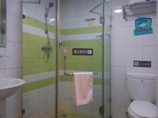 7 Days Premium Xiamen University Shimao Twin Tower Sea View - 2