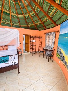Les Cristaux Roses Hotel - 3