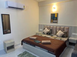 Signature Flat 2 Rooms 2 washrooms Parking Lift Tapovan - 8