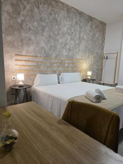 Villamarta Boutique Rooms - 9