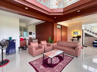 Vinayaka House - A Luxurious Duplex Home - 0