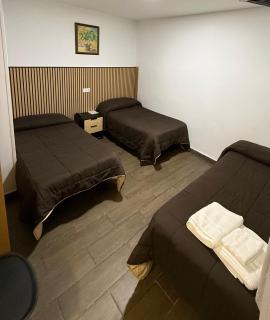 Hostal Tres Hermanos - 3