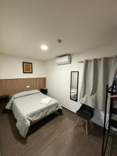 Hostal Tres Hermanos - 9