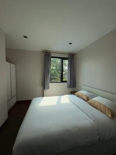 Sudrit Mindfulness Stay - Room B Outside Bathroom - 7