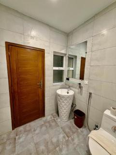 Platinum Boutique Suites - 3