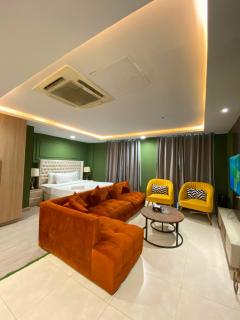 Luxury Studio Apartment in DHA Phase 4Premium Stay - 2