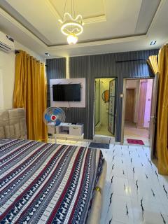 Happyhomes shortlets - 6