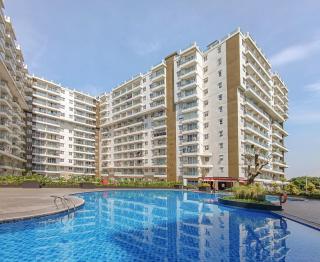 2BR Gateway Pasteur With Pool - 9