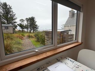 Seaview One Bed Annexe - Pets Welcome - Parking - 1