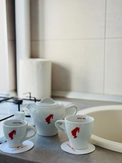 White Cozy Apartment - 3