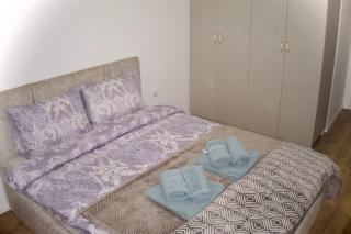 Urban Escape 2BR Apartment - Free Parking - 1