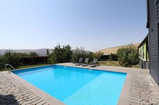 Pool House FURNISHED - 9