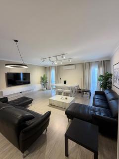 Luxury Stay in Rehab City - 6