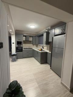 Luxury Stay in Rehab City - 4