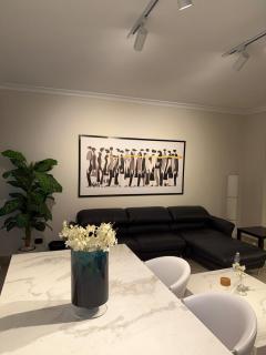 Luxury Stay in Rehab City - 9