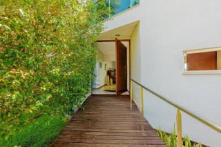 Natureza e Arte - Casa 4 suítes em Busca Vida - 8