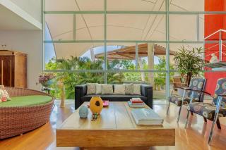 Natureza e Arte - Casa 4 suítes em Busca Vida - 3