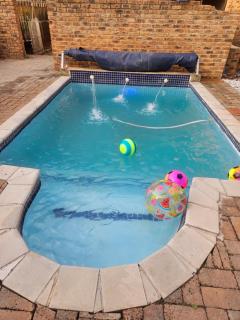 Valley Divine Guest House Swart Street - 5