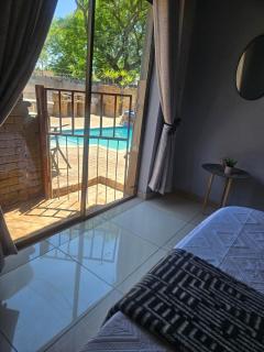 Valley Divine Guest House Swart Street - 4